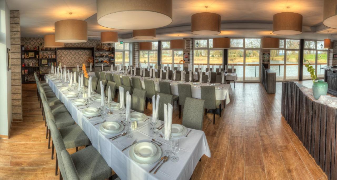 Hotel Alte Fischerkate Modlich Экстерьер фото
